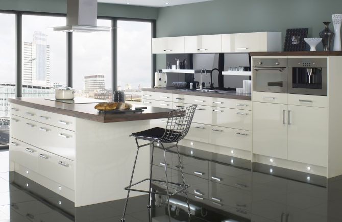Logica Gloss Ivory Logica Gloss Ivory